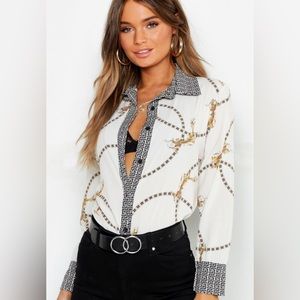 Gel contrast chain print shirt. Gently used.